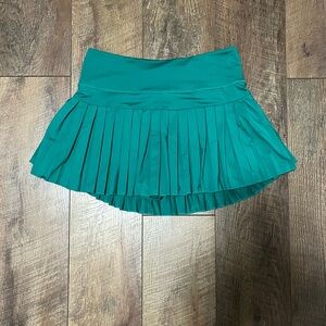 Gold Hinge Pleated Tennis Skirt